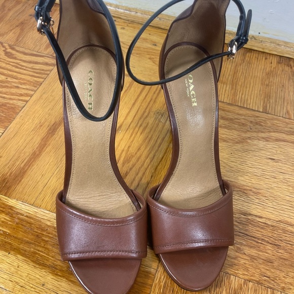 Coach “Juliette” Heels size 8.5B - Picture 3 of 6